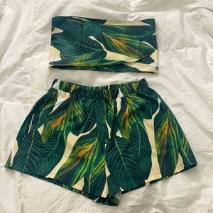 SHEIN Tie Front Tropical Print Tube Top & Shorts Set